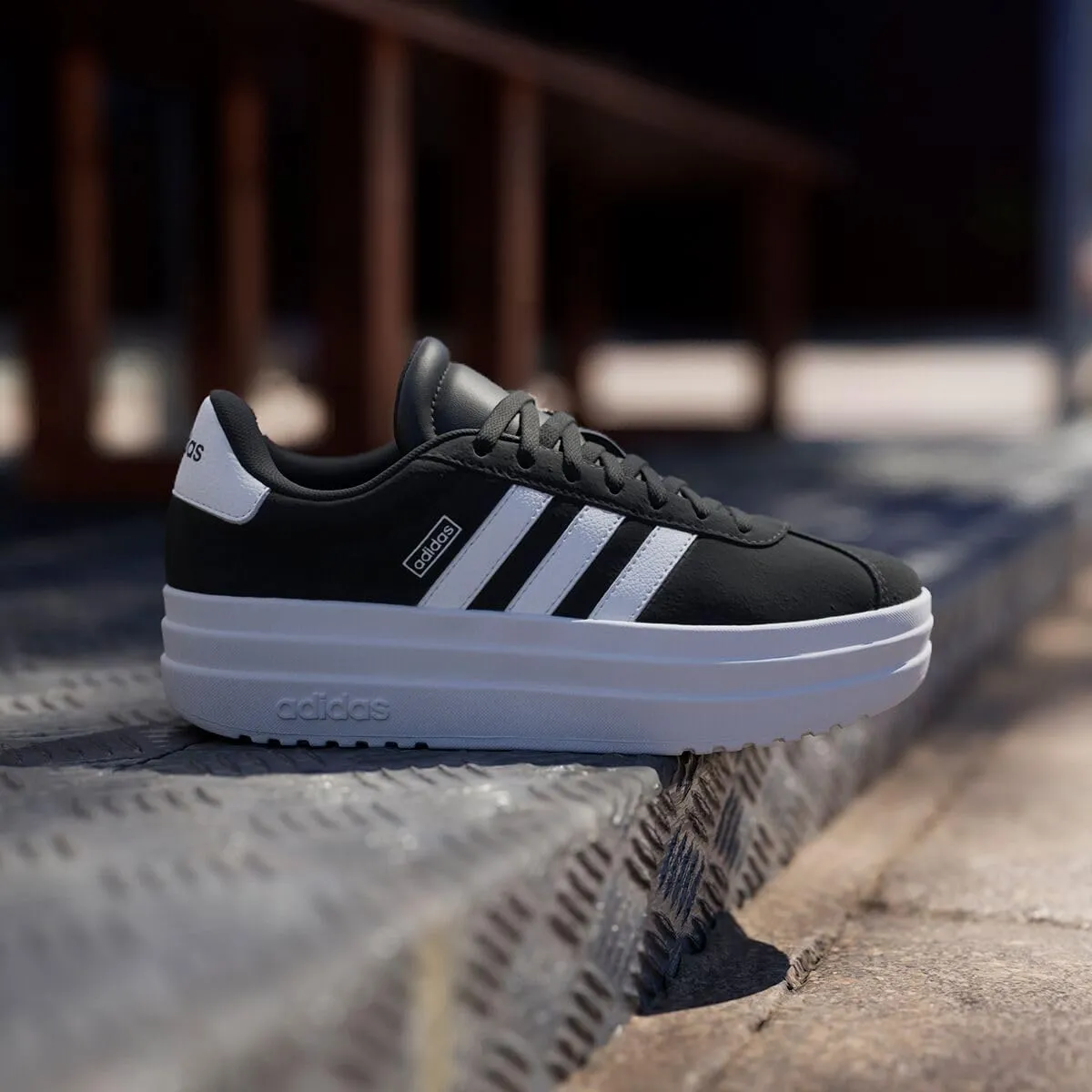 adidas Unisex-Child Vl Court Bold Sneaker