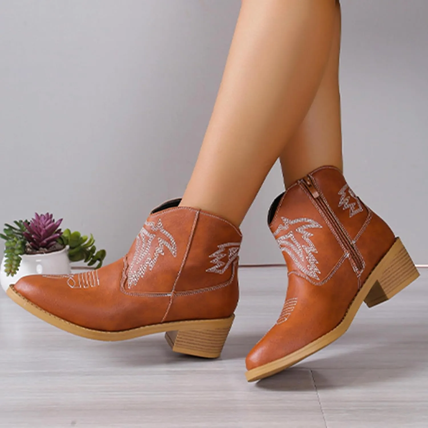 Ankle Booties for Women Low Heel Women Cowboy Boots Ethnic Embroidered Pointed Toe Side Zipper Thick Heel Short Boots