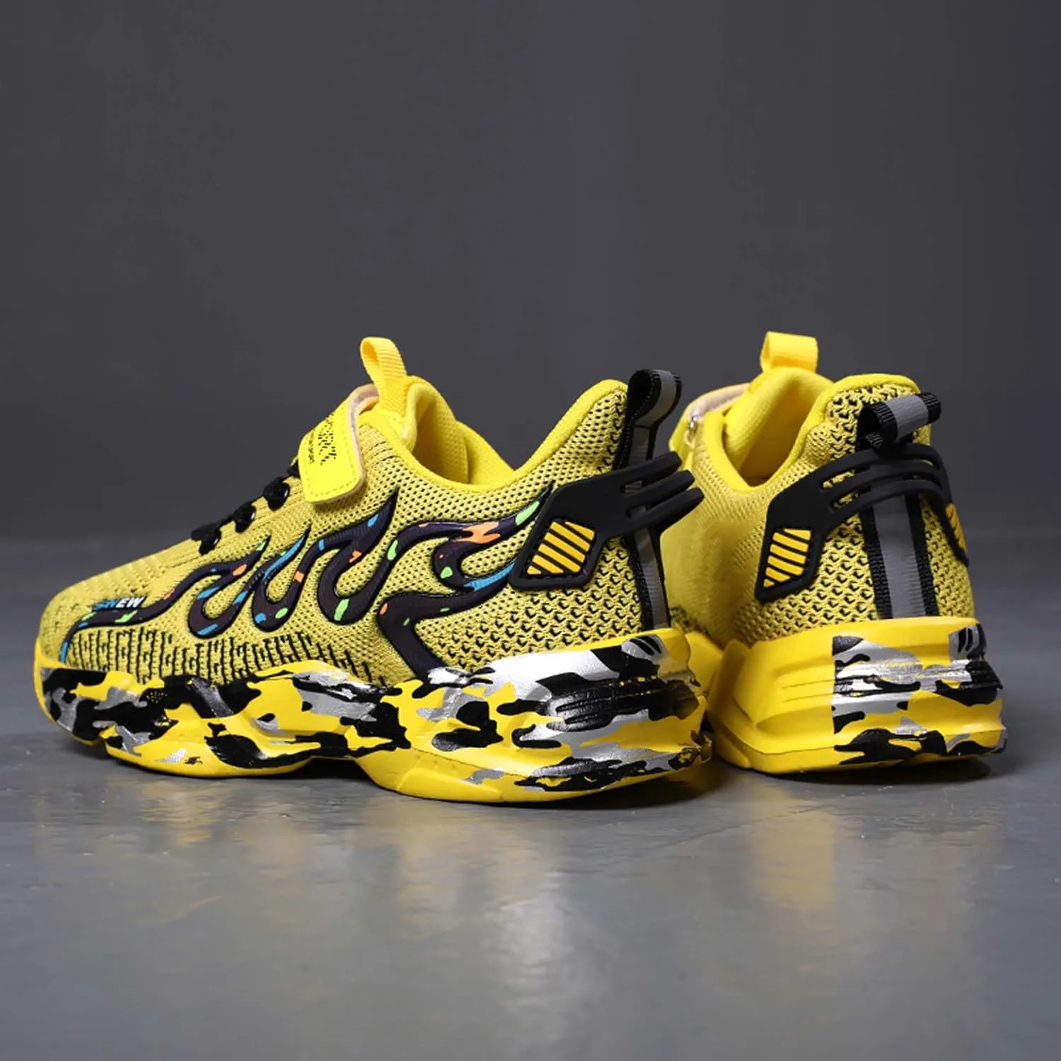 Boys Basketball Shoes Children's Fashion Sneakers Girls Basketball Shoes Indoor and Outdoor Training Running Shoes Breathable Tennis Shoes Students Outdoor Sports Badminton Shoes