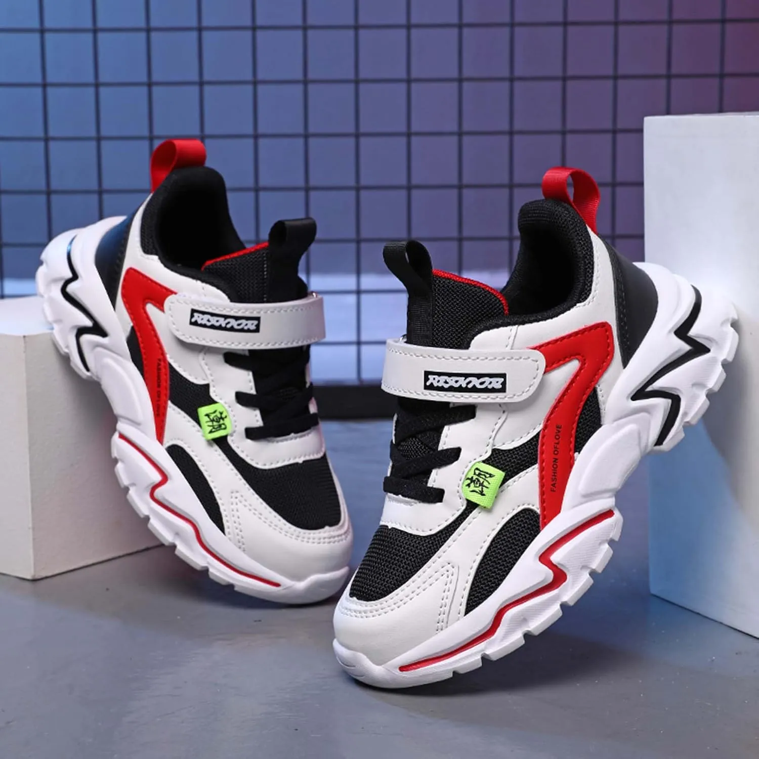 Boys Girls Basketball Shoes Breathable Sneakers Non-slip Training Running Shoes Comfortable Soft Bottom Sports Casual Tennis Badminton Shoes Outdoor Casual Walking Shoes
