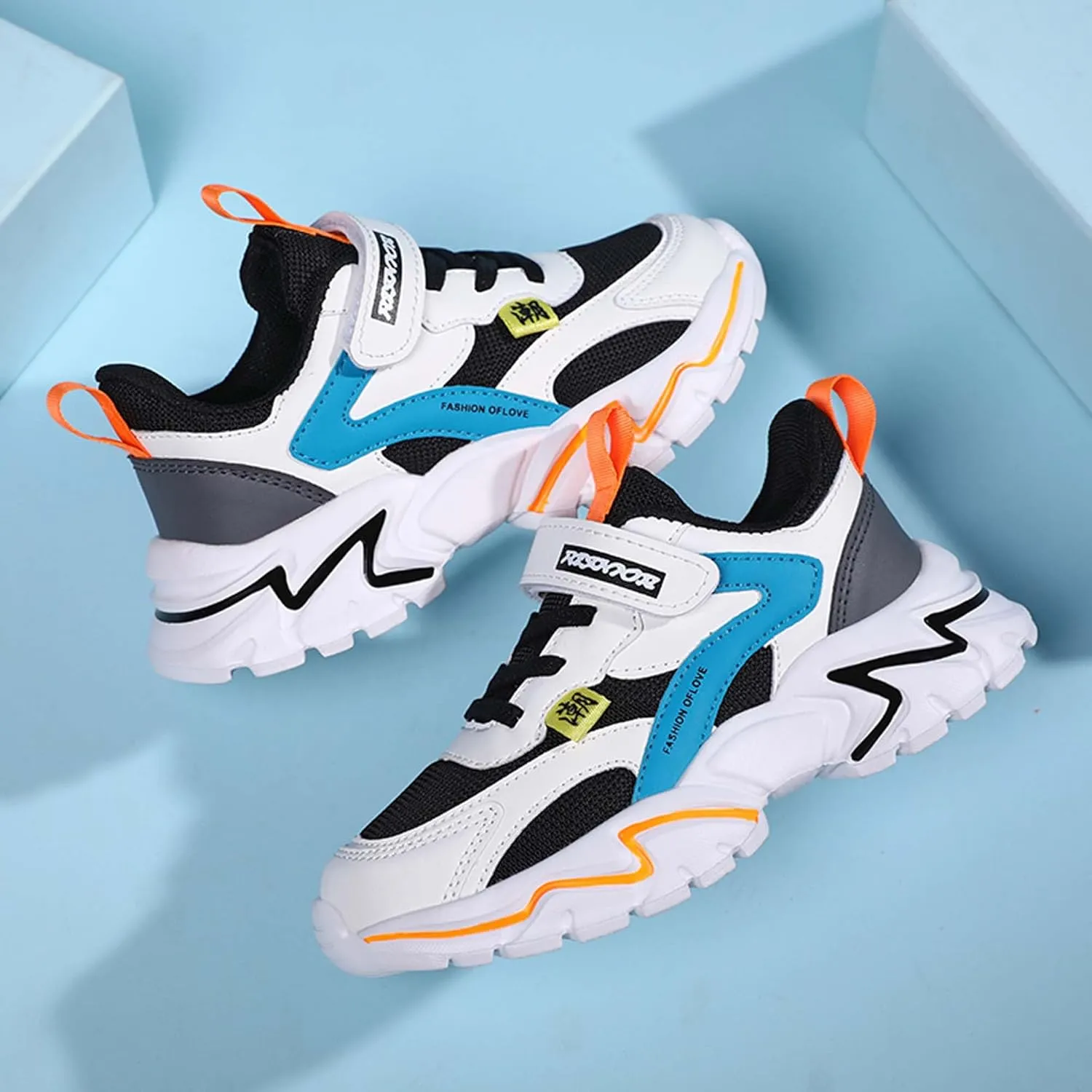 Boys Girls Basketball Shoes Breathable Sneakers Non-slip Training Running Shoes Comfortable Soft Bottom Sports Casual Tennis Badminton Shoes Outdoor Casual Walking Shoes