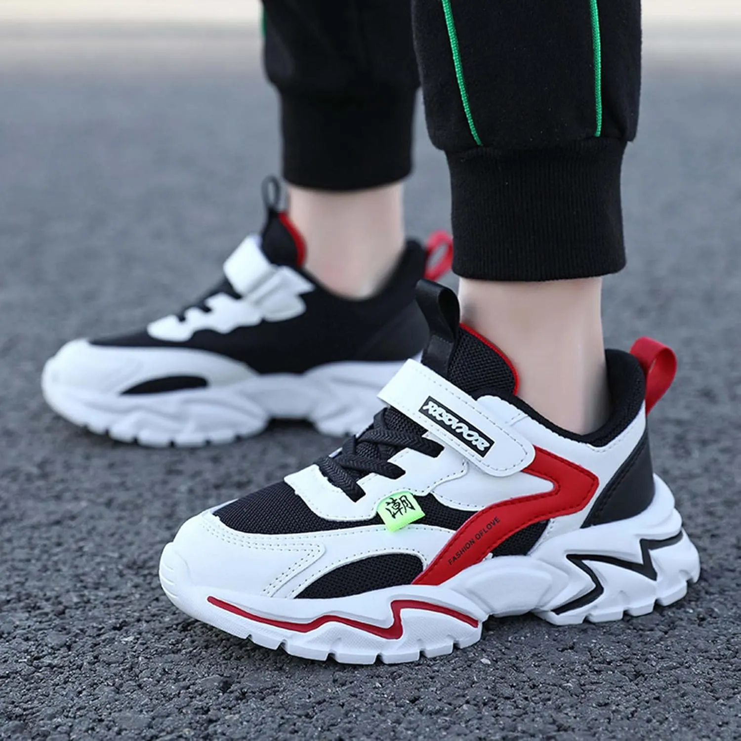 Boys Girls Basketball Shoes Breathable Sneakers Non-slip Training Running Shoes Comfortable Soft Bottom Sports Casual Tennis Badminton Shoes Outdoor Casual Walking Shoes
