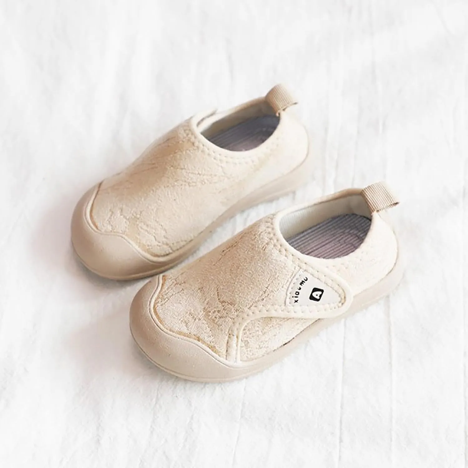 Boys Girls Sneakers Kids Tennis Running Shoes Lightweight Casual Walking Shoes Soft Soles Non Slip Warm Indoor Shoes