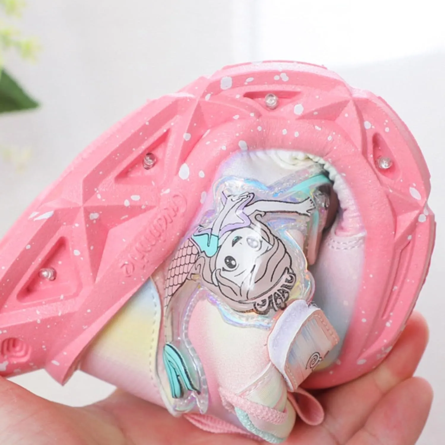 Girls Sneakers Toddler Sneakers Walking Shoes Boys Girls Light Up Tennis Shoes Lightweight Brethable Slip On Sneakers