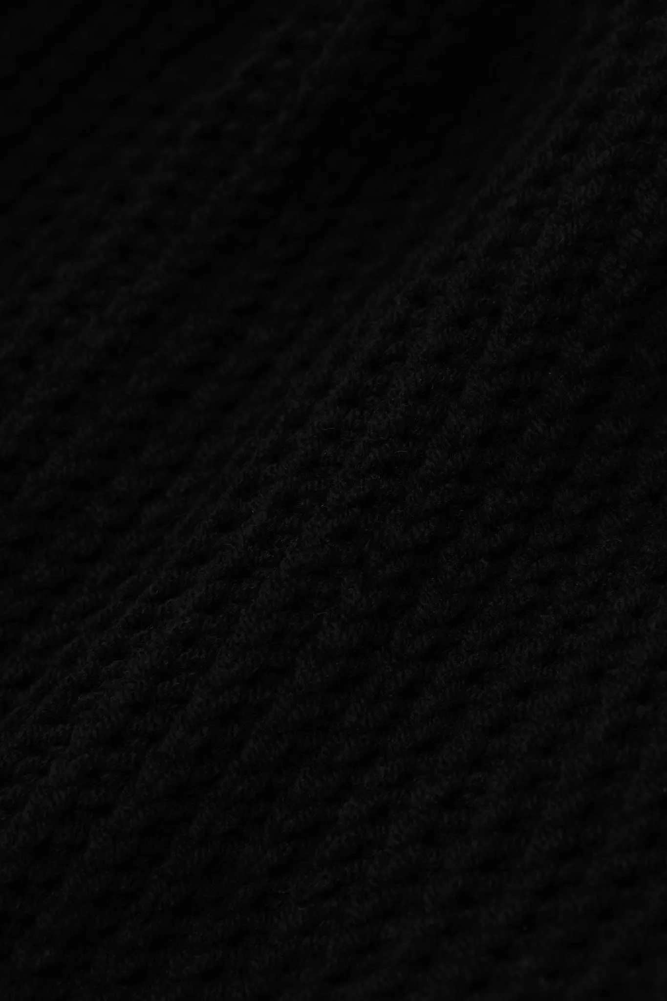 HAND KNIT FISHERMAN BEANIE (ANTHRACITE)