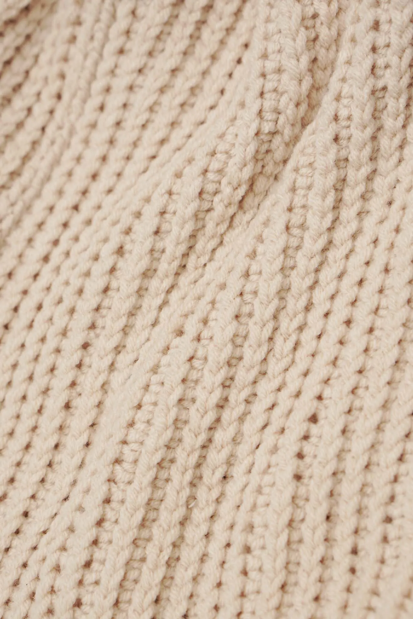 HAND KNIT FISHERMAN BEANIE (FOSSIL)