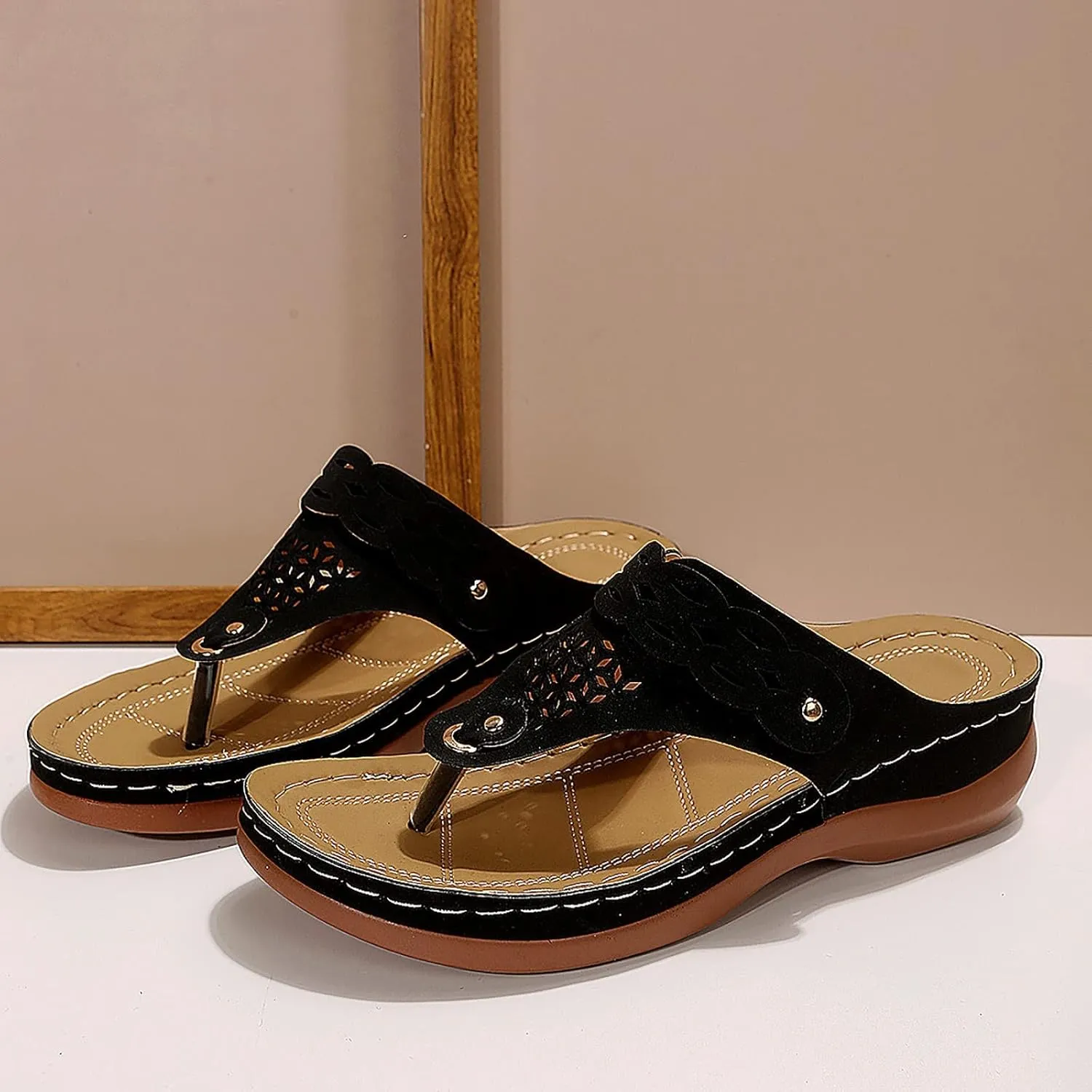 Hbeylia Orthopedic Sandals for Women,Women Summer Retro T-strap Flip Flop with Arch Support Wedge Sandal Thong Slippers Anti-Slip Slip On Flat Sandals Comfy Breathable Outdoor Beach Walking Shoes