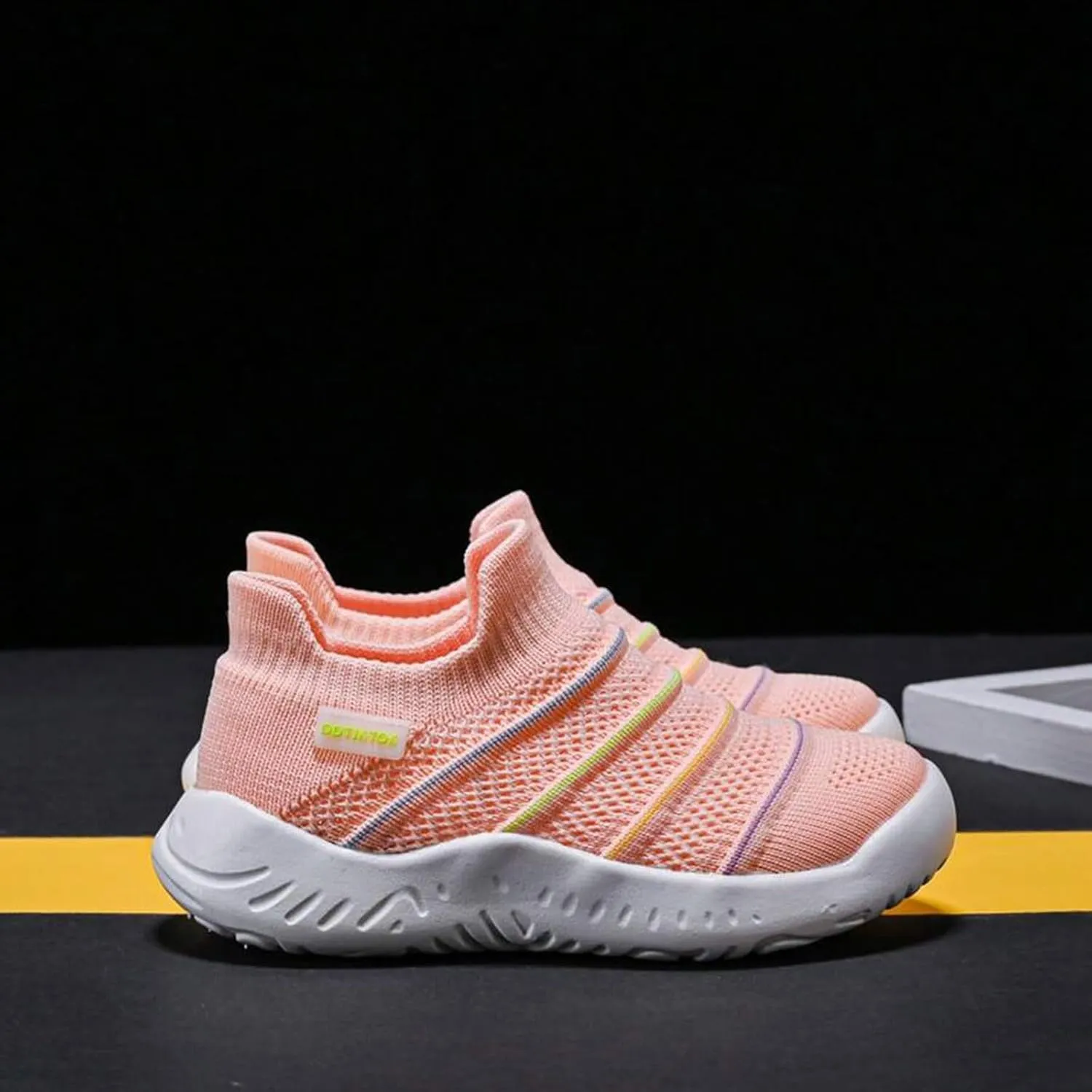 IWIHMIV Girls Running Shoes Kids Tennis Shoes Boys Girls Sneakers Lightweight Breathable Athletic Shoes for Toddler