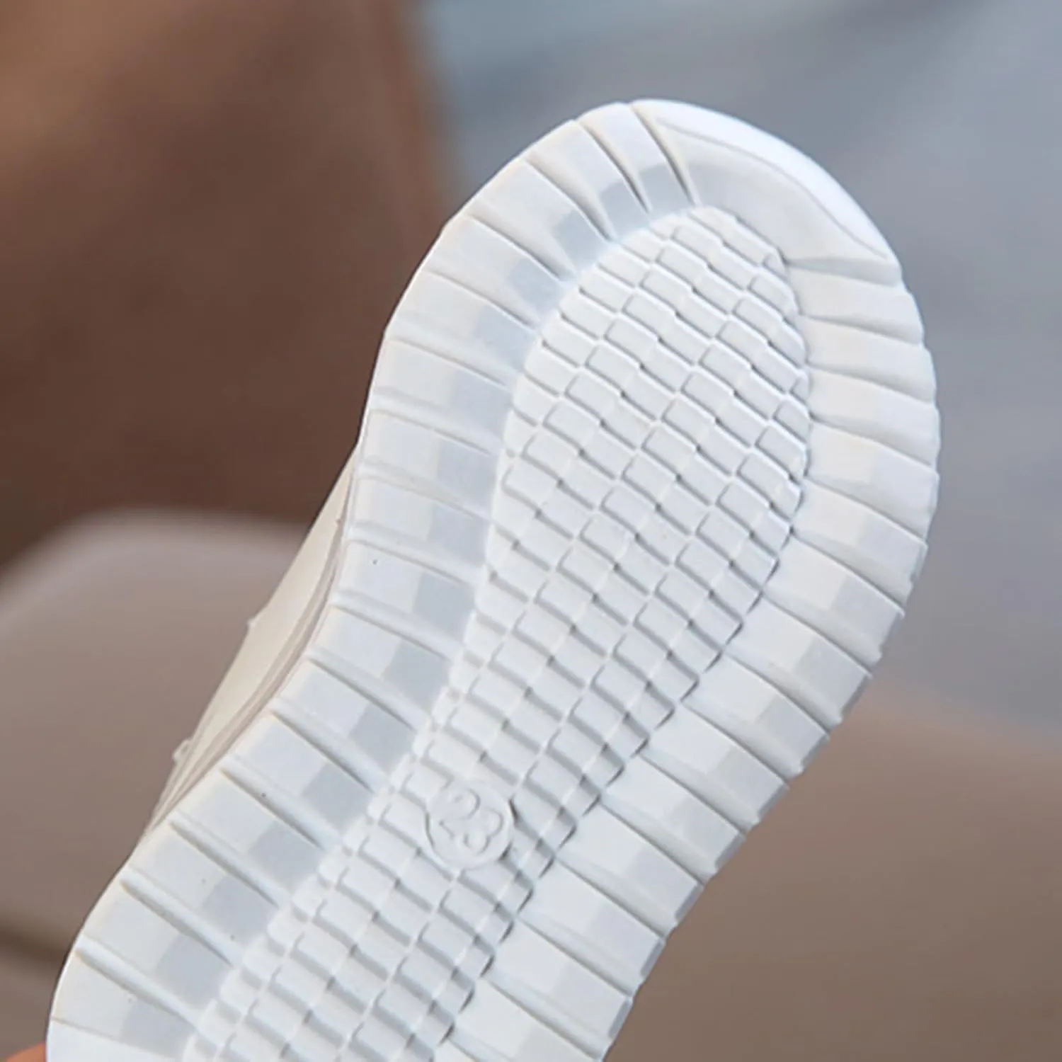 IWIHMIV Girls Tennis Shoes Baby Walking Shoes Boys LED Lights Lightweight Breathable Athletic Running Sneakers