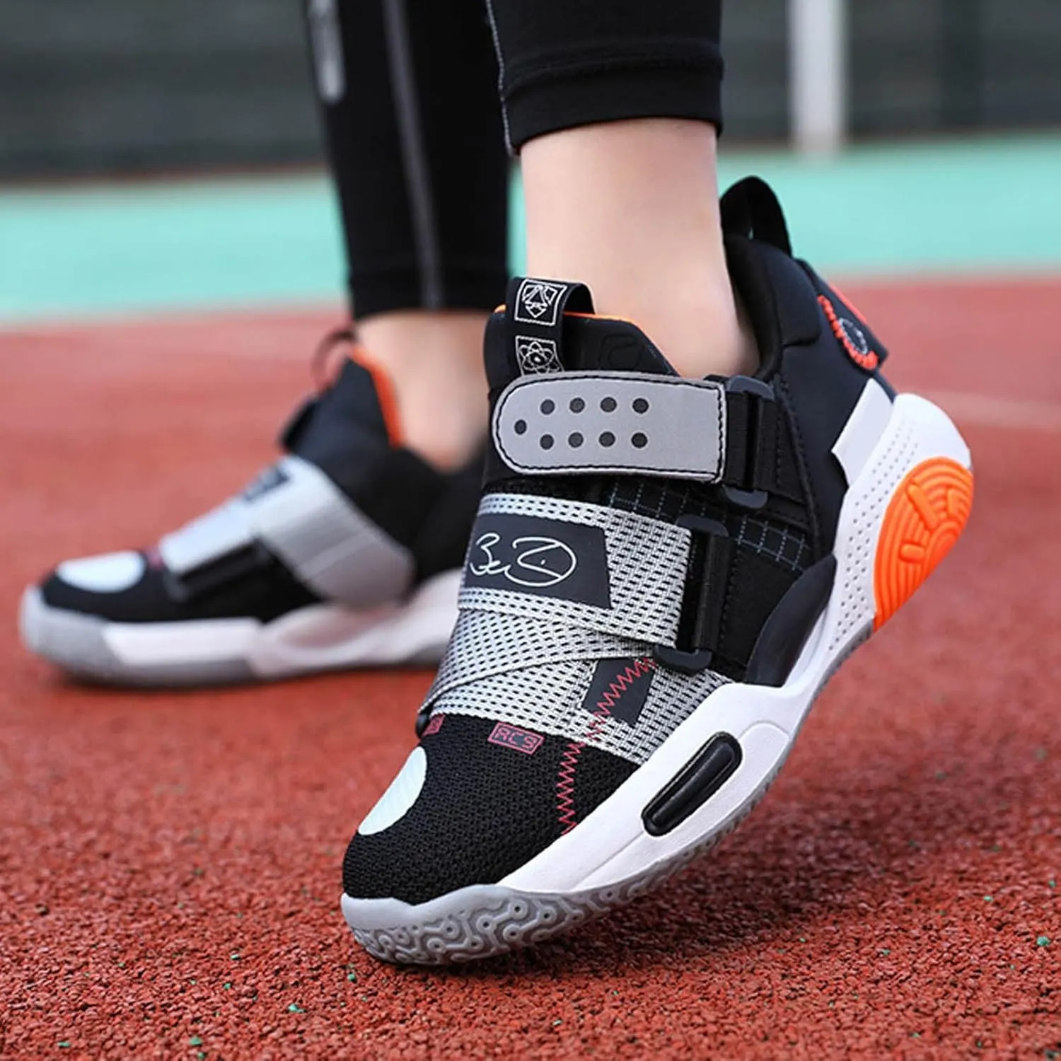 IWIHMIV Kids Shoes Kids Sneakers Kids Tennis Shoes Boys Girls Tennis Shoes Lightweight Breathable Non Slip Running Athletic Shoes