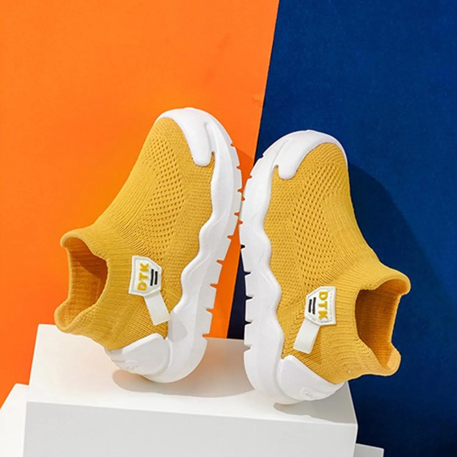 IWIHMIV Toddler Tennis Shoes Boys Girls Sneakers Knitted Sports Shoes Breathable Lightweight Running Shoes Casual Athletic Shoes