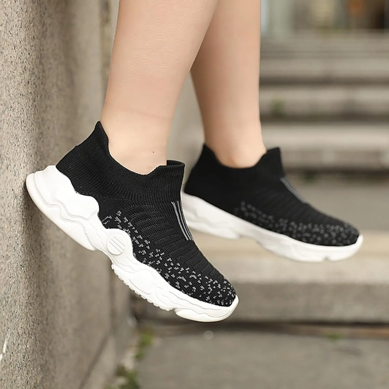 IWIHMIV Toddler Walking Shoes Girls Sport Tennis Shoes Boys Breathable Running Sneakers