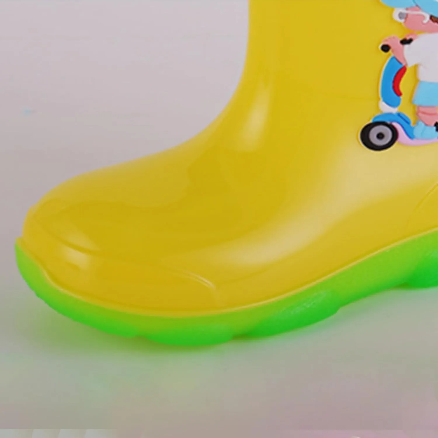 Kids Fleece Lined Rain Boots for Girls Boys Toddler Waterproof Cute Cartoon Pattern Platform Mud Rubber Boots