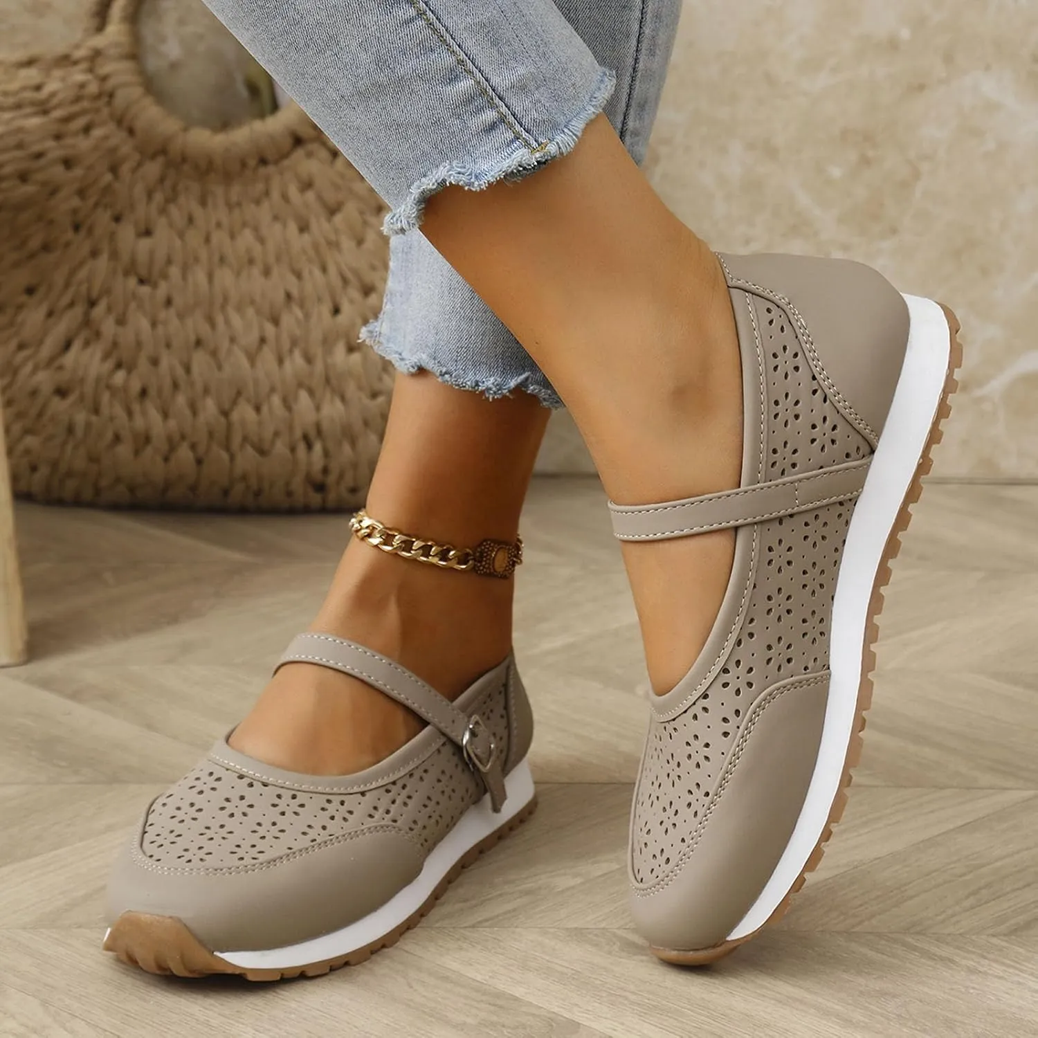 Leisure Women's Soft Sole Non Slip Flat Breathable Buckle Strap Lazy Shoes Womens Dressy Casual Shoes