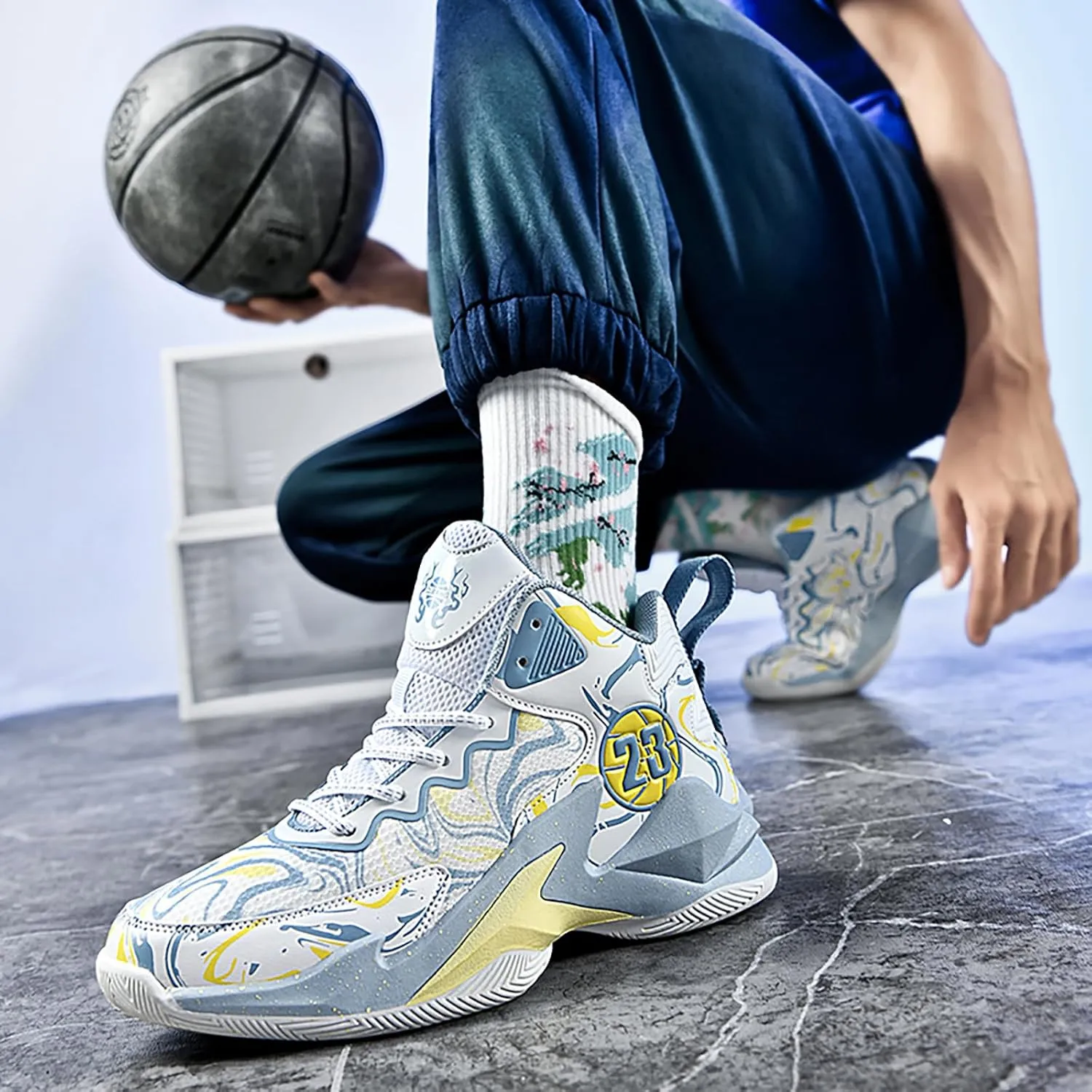 Men Basketball Shoes Fashion Athletic Sneakers Outdoor Sport Shoes Lightweight Volleyball Shoes Non Slip Basketball Shoes