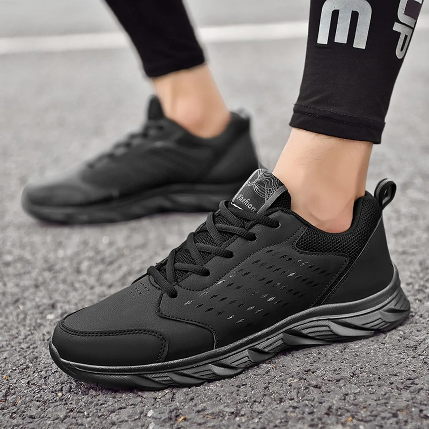 Mens Shoes Casual Leather Lace Up Solid Color Casual Fashion Simple Shoes Running Shoes Men's Suede Classic Sneaker
