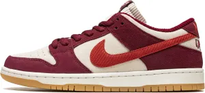 Nike mens Modern