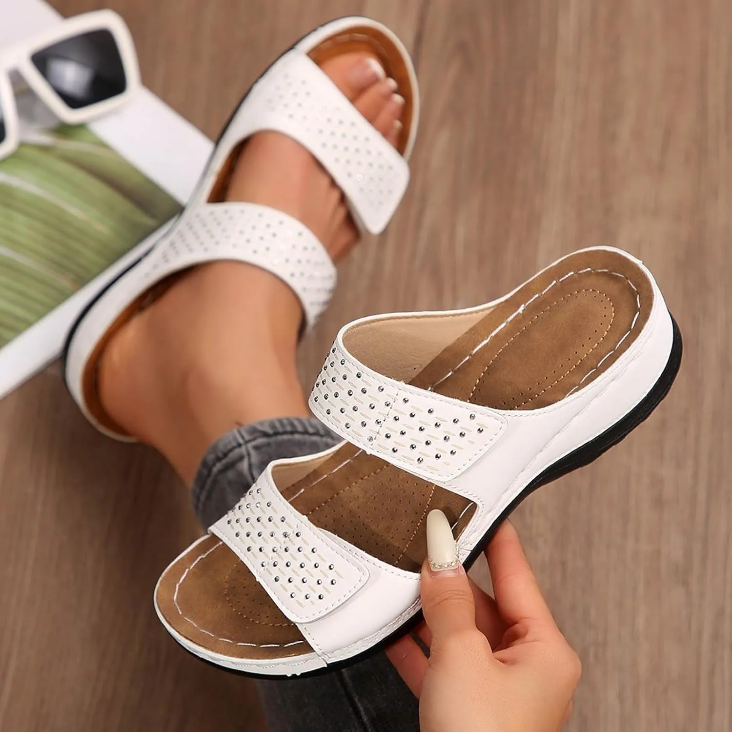 Stylish Women's Slipper with Rhinestone Design Casual Everyday Wear Perfect Summer Outfits Slipper Socks Women Winter