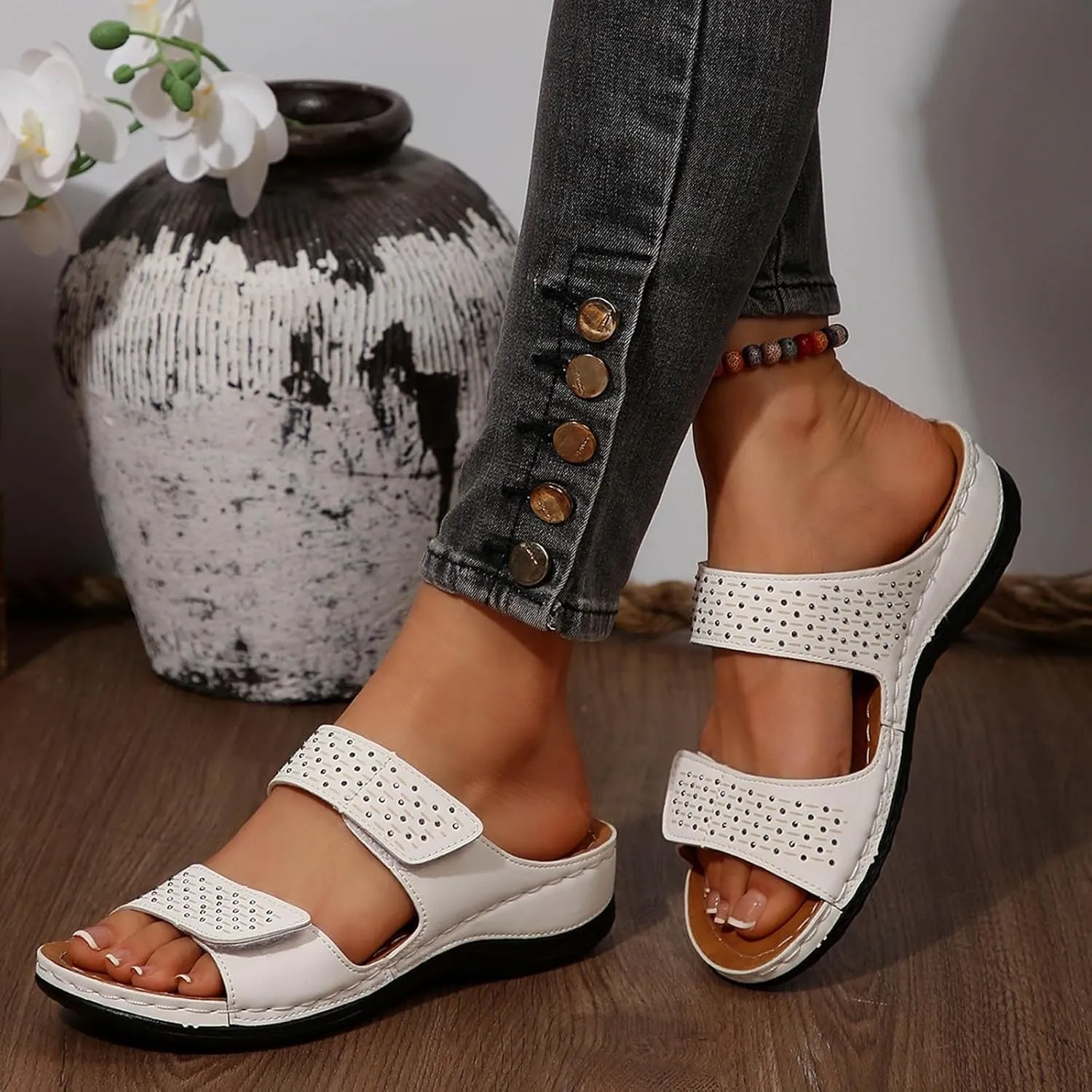 Stylish Women's Slipper with Rhinestone Design Casual Everyday Wear Perfect Summer Outfits Slipper Socks Women Winter