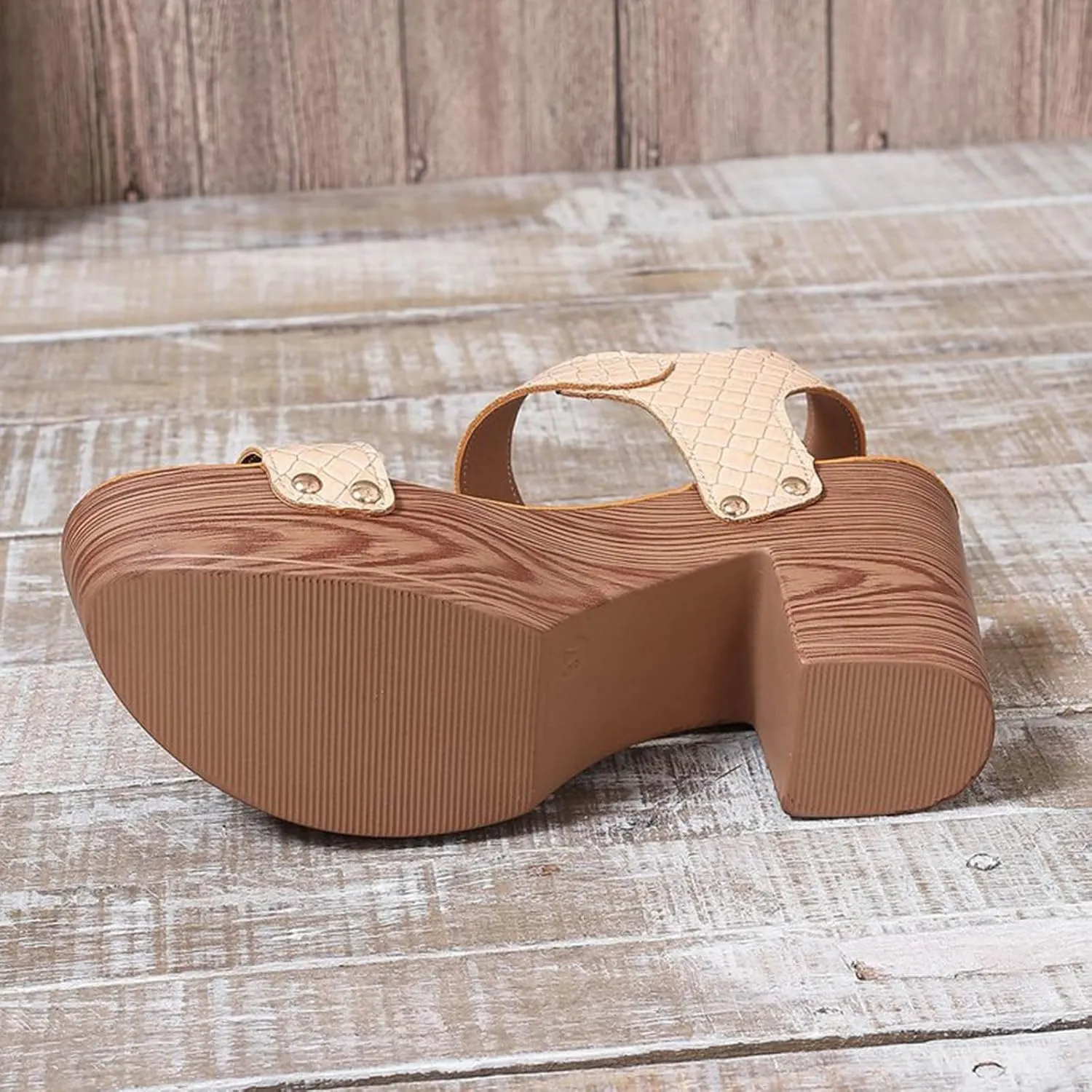 Women Summer Solid Buckle Strap Casual Open Toe Square Heels Comfortable Beach Shoes Sandals Hiking Sandal