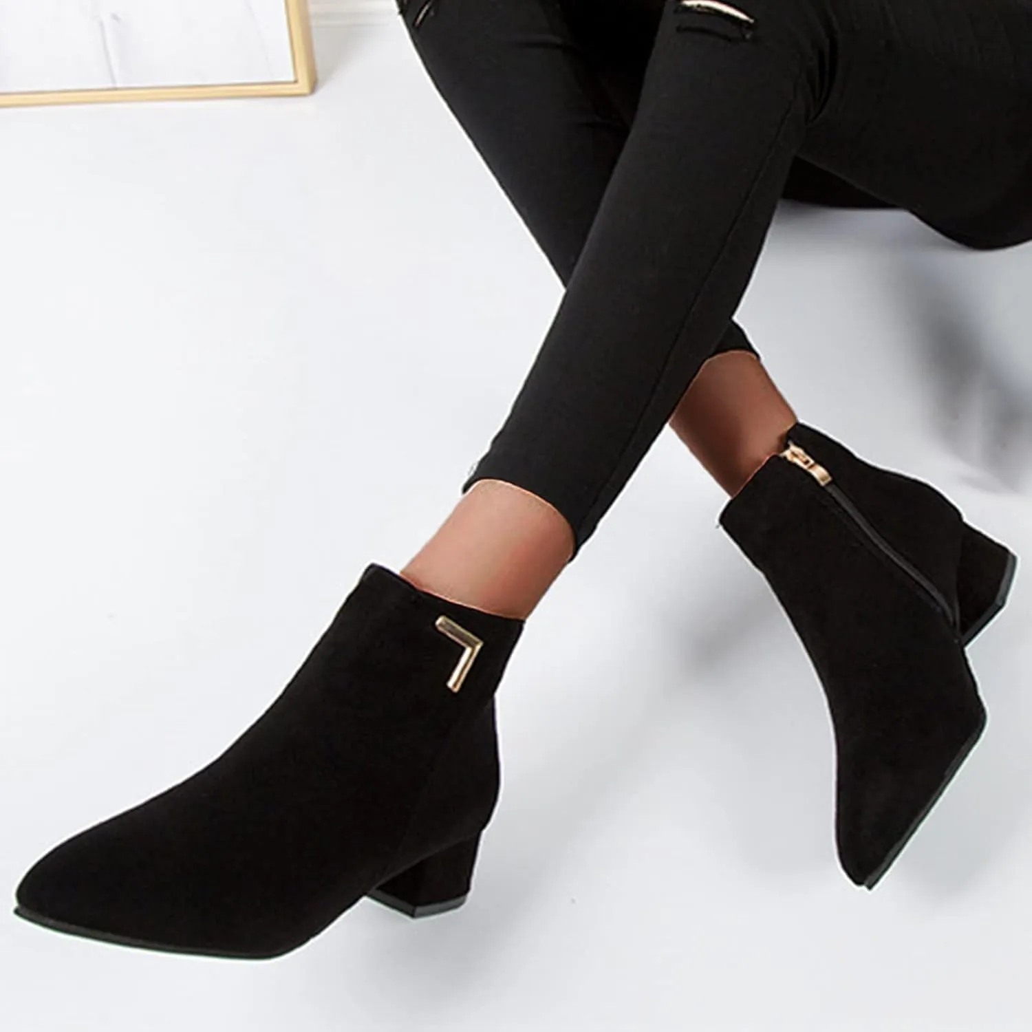 Womens Boots Fashion Suede Fur Lined Thermal Boots for Women Exquisite Square Heels Side Zipper Ankle Boots