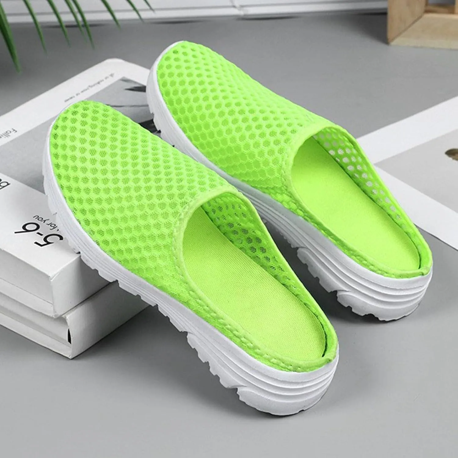 Women's Breathable Slip On Slippers Comfortable Flat Sandals Lightweight Casual Slide Shoes for Indoor Outdoor Summer Beach Vacation
