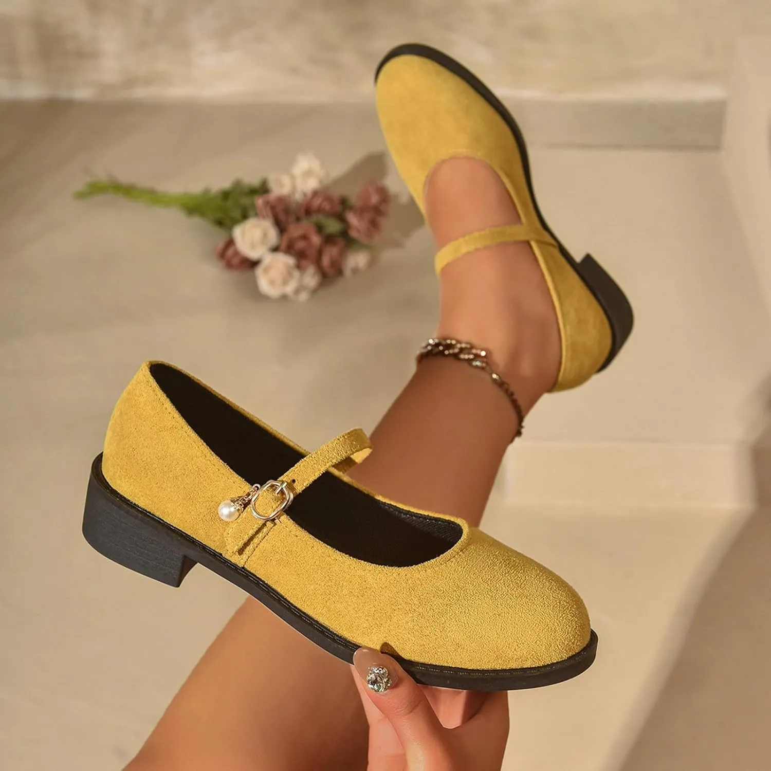 Women's Casual Closed Toe Flat Shoes Comfortable Everyday Walking Sneakers for Jeans All Seasons Versatile Wear