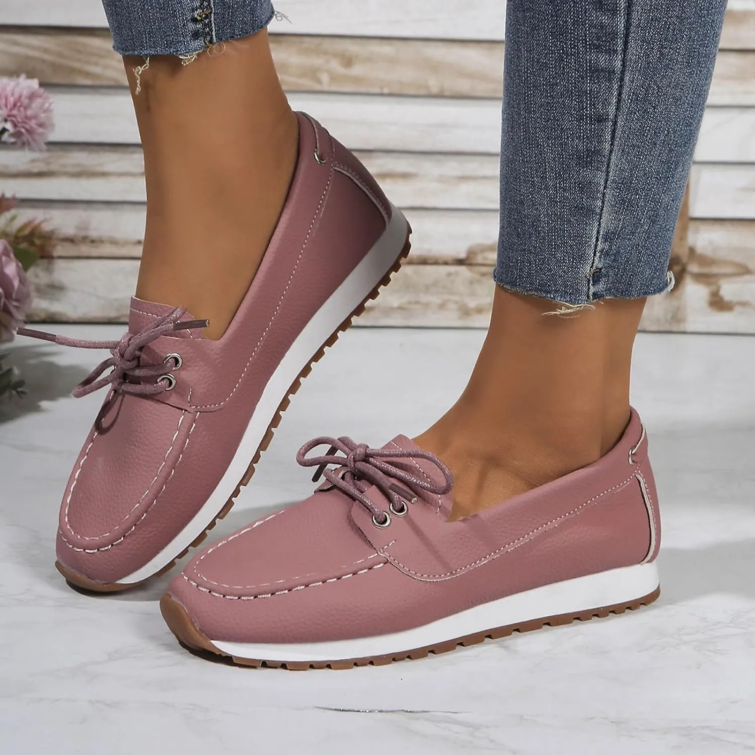 Women's Casual Shoes for Everyday Comfort Lace Up Design with Closed Toe Versatile Footwear for All Seasons Fashion Top