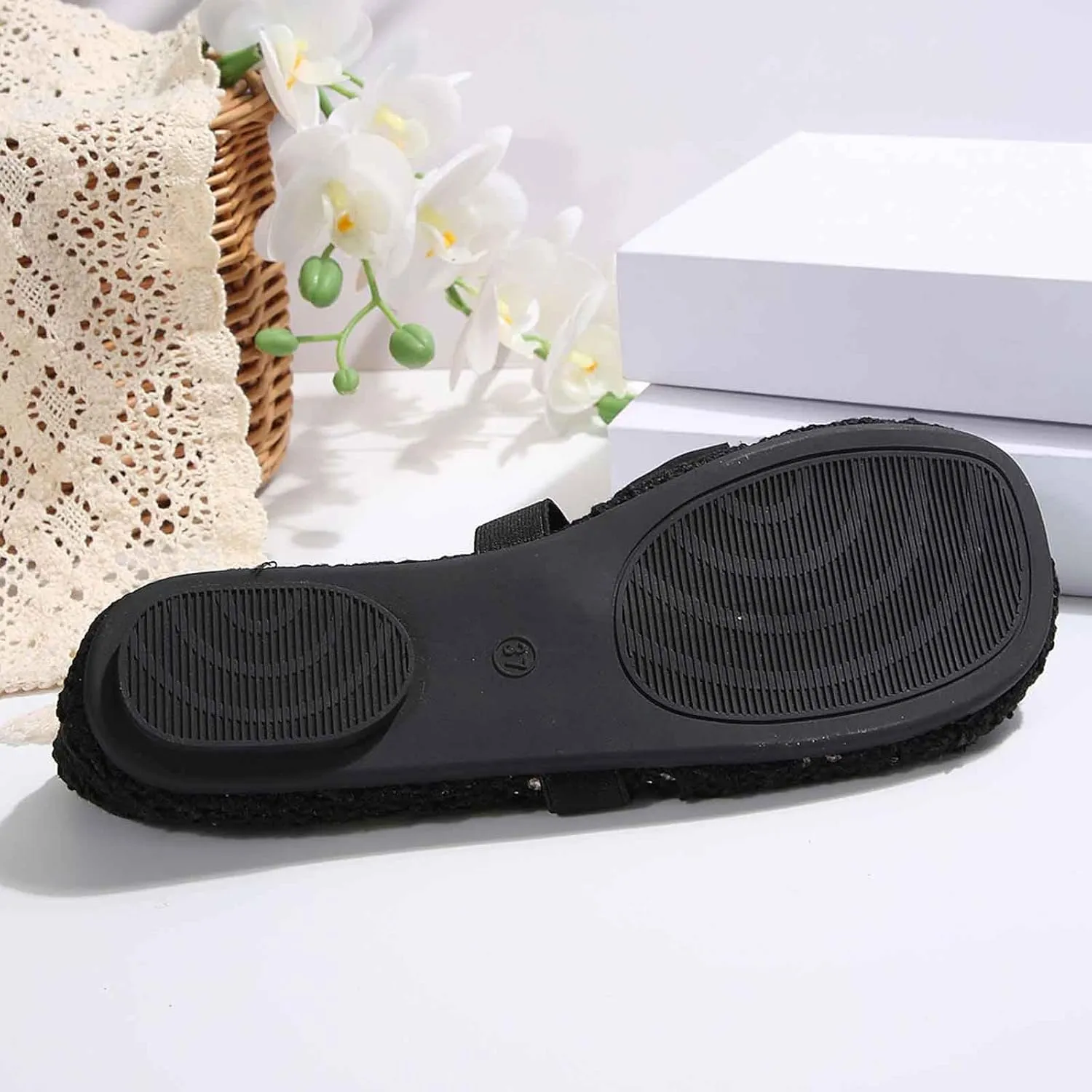 Women's Casual Slip On Loafers Breathable Comfortable Flat Shoes for Daily Wear Spring Summer Fall with Jeans