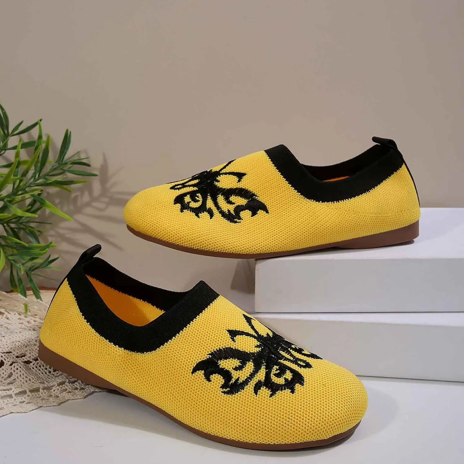 Women's Casual Slip On Shoes Breathable Comfortable Flat Loafers for Daily Wear Spring Summer Fall