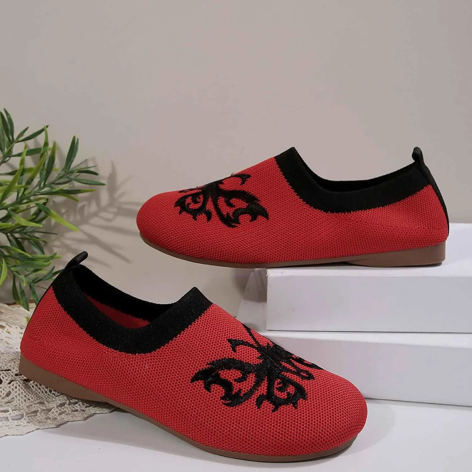 Women's Casual Slip On Shoes Breathable Comfortable Flat Loafers for Daily Wear Spring Summer Fall