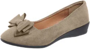 Women's Casual Slip On Shoes Comfortable Everyday Wear Versatile Footwear for Work Dates and Leisure Stylish Design with Wedge Heel