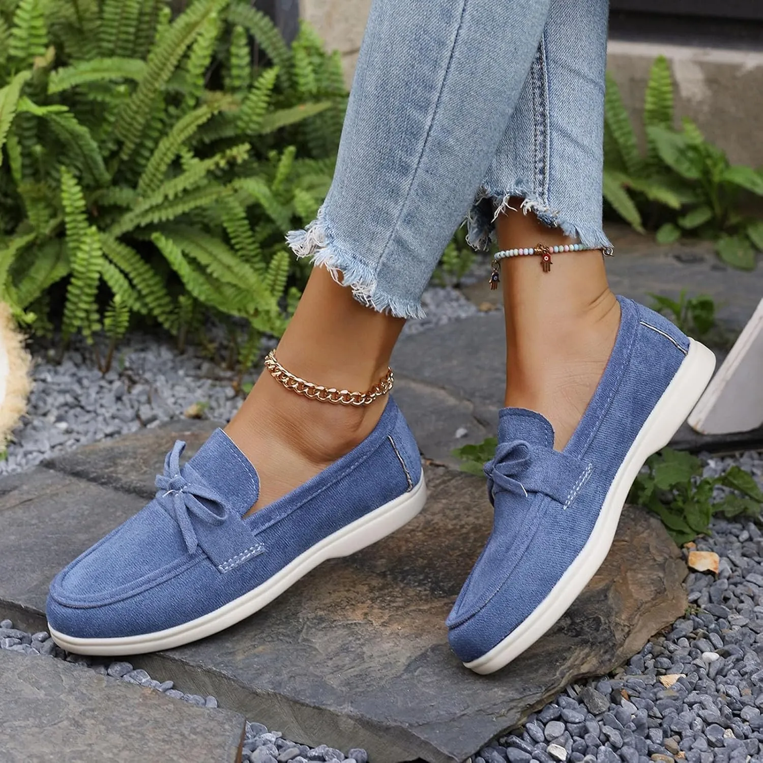 Women's Casual Slip On Suede Shoes Flat Comfortable Everyday Wear Versatile Footwear for All Seasons Soft