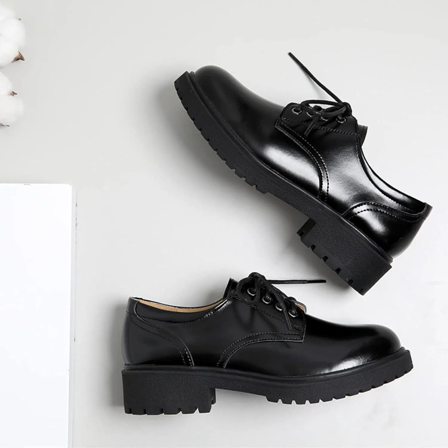 Women's Lace up Platform Oxford Shoes, Comfortable Low Heel, Cute Round Toe, Uniform, Formal Shoes for Girls
