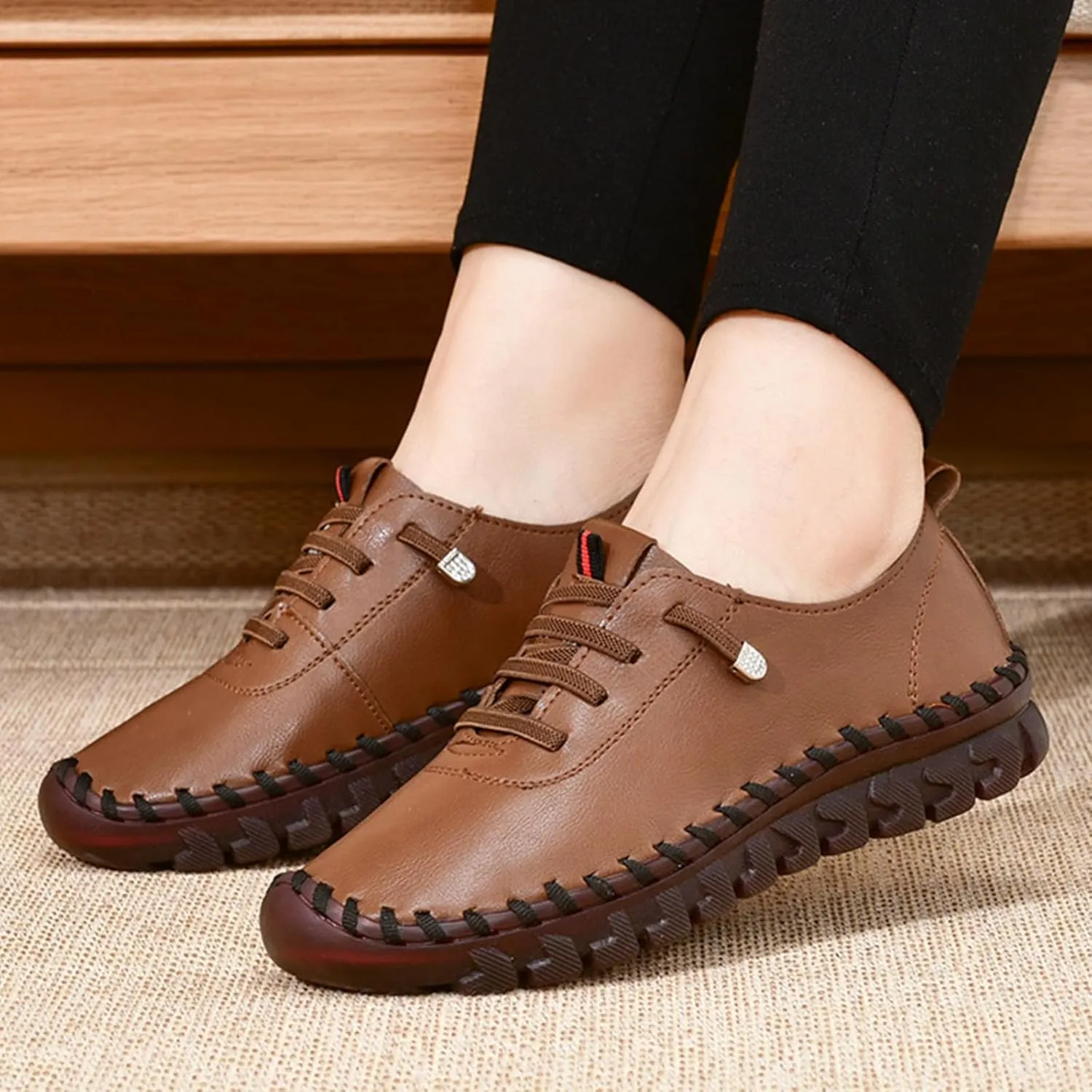 Women's Leather Soft Bottom Flat Shoes Handmade Round Toe Non-Slip Breathable Mom Leisure Walk Shoes Breathable Beef Tendon Loafers