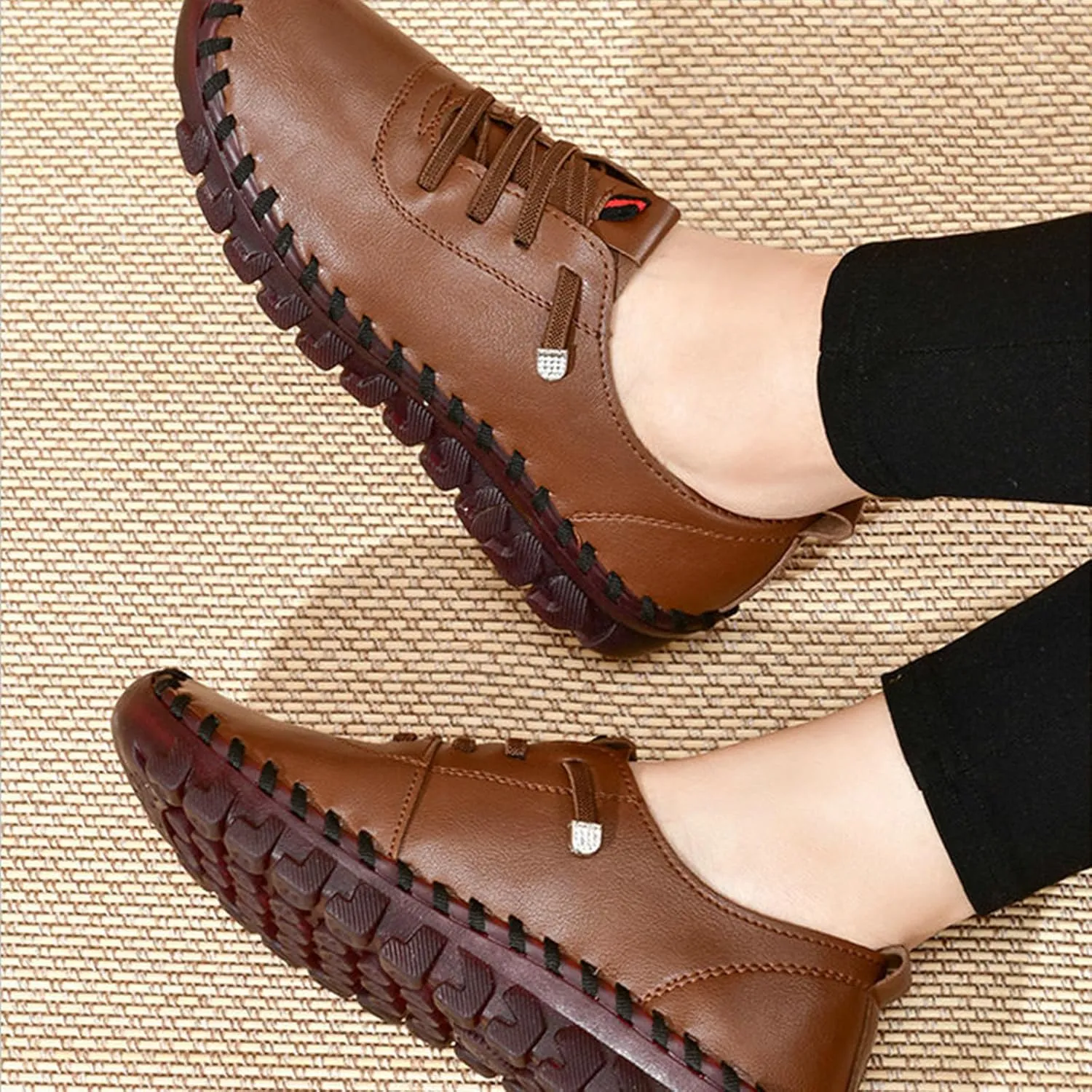 Women's Leather Soft Bottom Flat Shoes Handmade Round Toe Non-Slip Breathable Mom Leisure Walk Shoes Breathable Beef Tendon Loafers