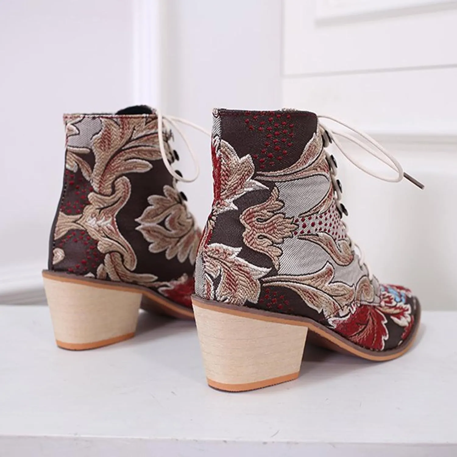 Women's Western Ankle Boots Casual Cowgirl Boots Ankle Bootie Vintage Floral Embroidered Cowboy Boots Ankle Booties
